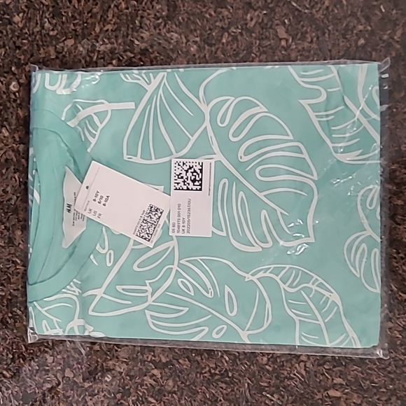 Oversized T-shirt - Picture 3 of 4